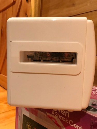 Vintage 1990s Hasbro Easy Bake Oven - Picture 7 of 14