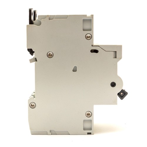 MEM MCH320 MCB 20 AMP TRIPLE POLE 3 PHASE BREAKER TYPE C 20A C20 MEMSHIELD 2 - Picture 3 of 4