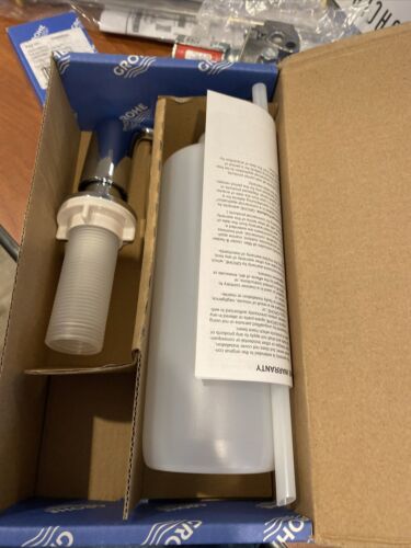 Grohe 40553000 - Zedra Soap Dispenser - Starlight Chrome - Picture 3 of 6