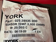 YORK 025 28935 000- TEMPERATURE SENSOR, 3000 OHMS 25 DEG C