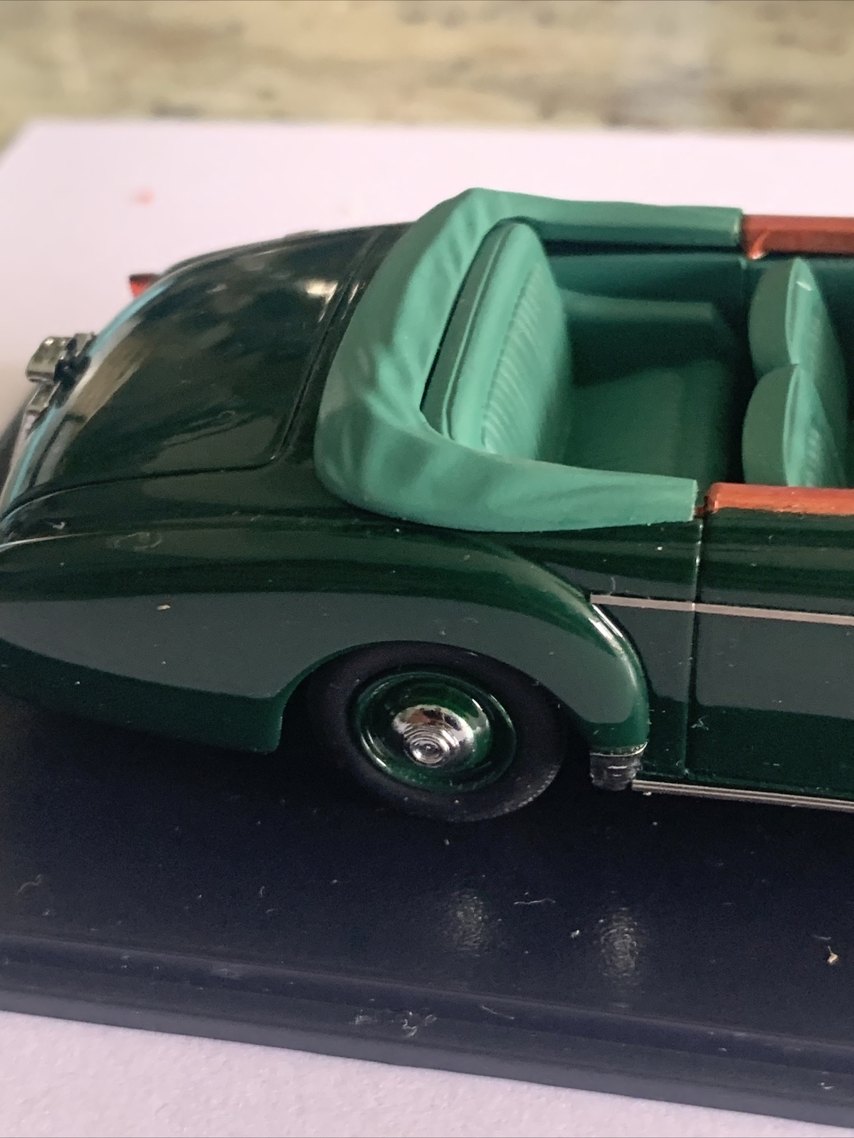 Picture 20 of 24