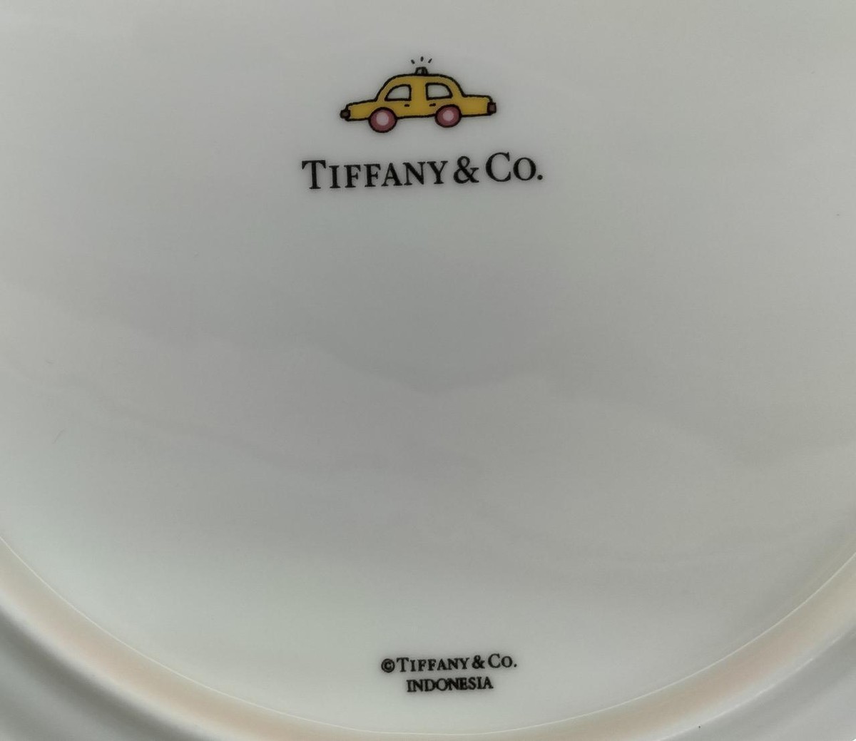 Authentic Tiffany & Co 5th Avenue Dessert Plate Tableware Authentic Tiffany & Co 5th Avenue Dessert Plate Tableware