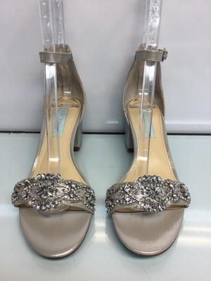 blue by betsey johnson mel