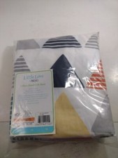 Little Love NoJo Uni Triangle 2-Piece Fitted Crib Sheet