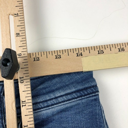 Diesel 14 Tag Size (Act 28W) Womens Denim Jean Fitted Bermuda Skinny Shorts - Picture 5 of 7