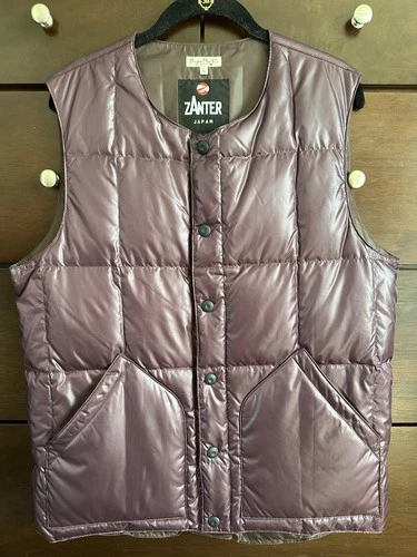 Burgus Plus/Zanter Recycled PET Down Vest, Men’s Size Large, fits like US Medium - product listing photo