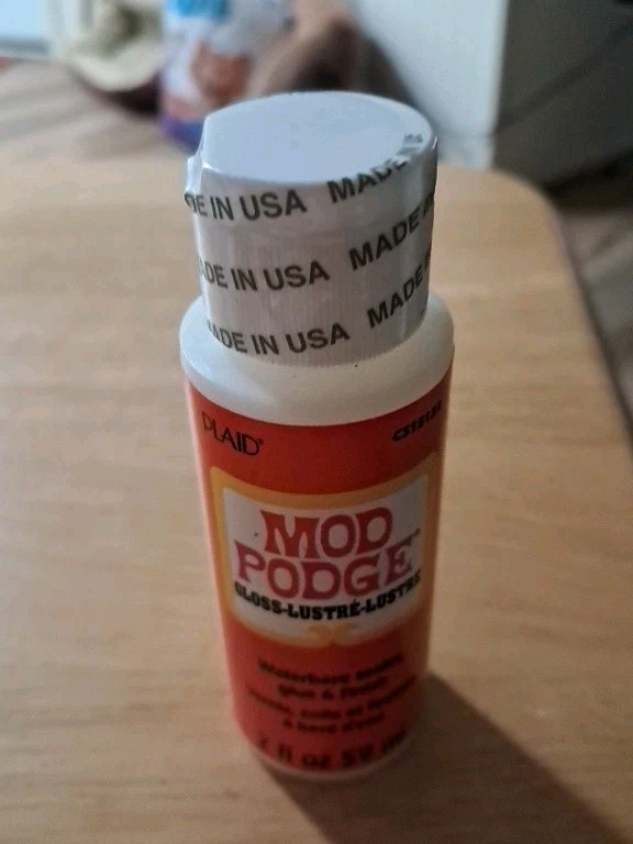 Plaid Mod Podge Gloss Lustre 2 Fk. Iz. Brand New Unopened