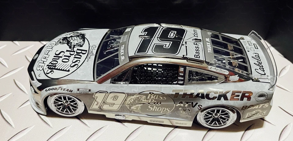 Martin Truex Jr. 2024 Bass Pro Shops Icon Elite Collection 1:24 Scale - Image 4 of 4