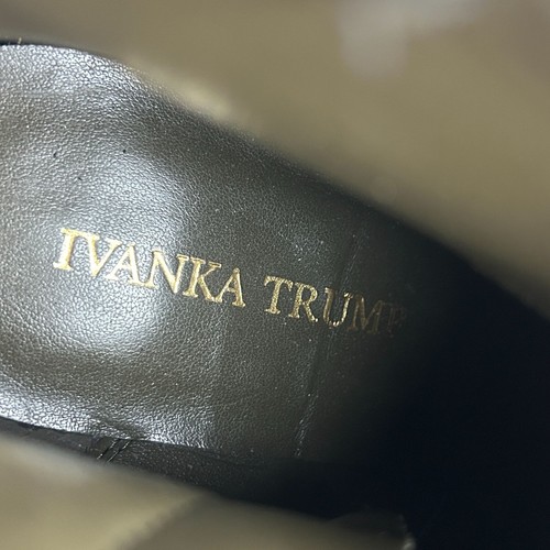 Botines Ivanka Trump Mandel Western Gamuza Para Mujer 7.5 Tostado Taupe Apilados - Imagen 8 de 10