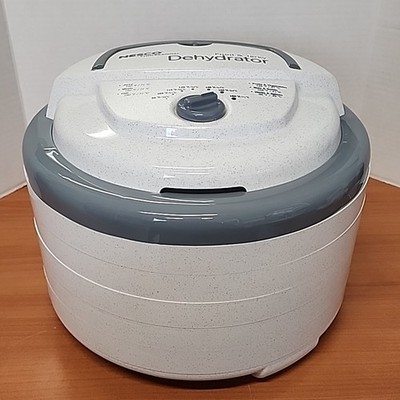 NESCO  5-Tray Food and Jerky Dehydrator - White Gray FD-75PR Fruit Trays ++