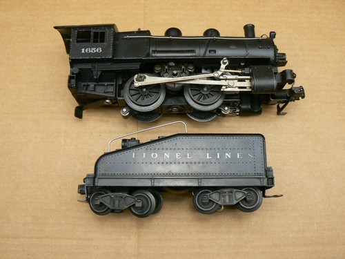 Postwar Lionel 1656 Steam Engine Switcher & 6403B Bell Ringing Tender