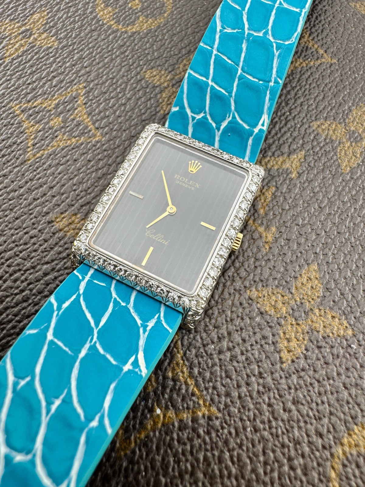 Rolex Cellini Gold Yellow Case Luxury Watch Diamond Warranty Original Manual Swi