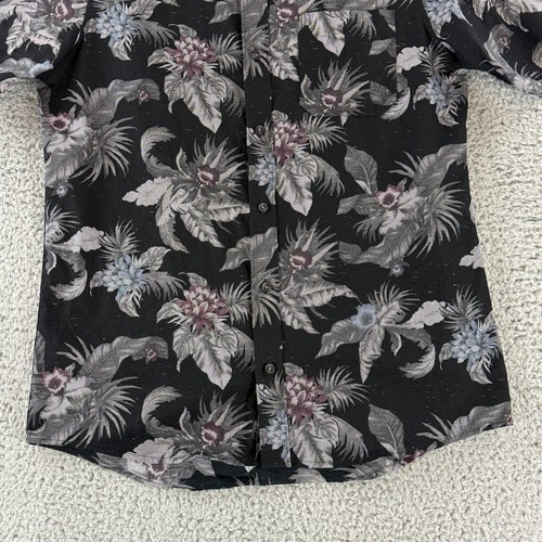 Travis Mathew Button-Up Shirt Mens Medium Black Floral Short Sleeve Lightweight - Picture 4 of 14