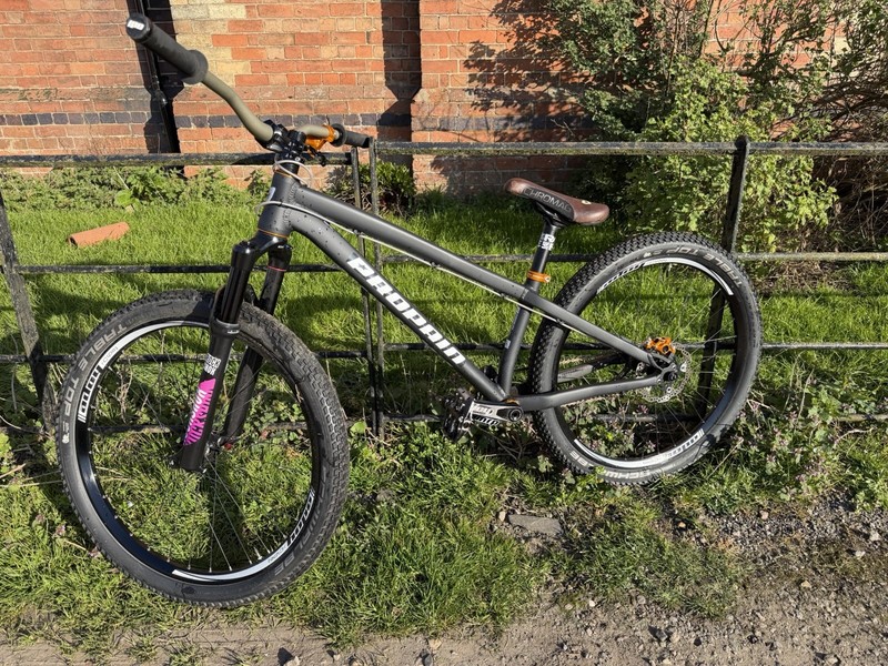 Propain Dirt Jump Bike Size L