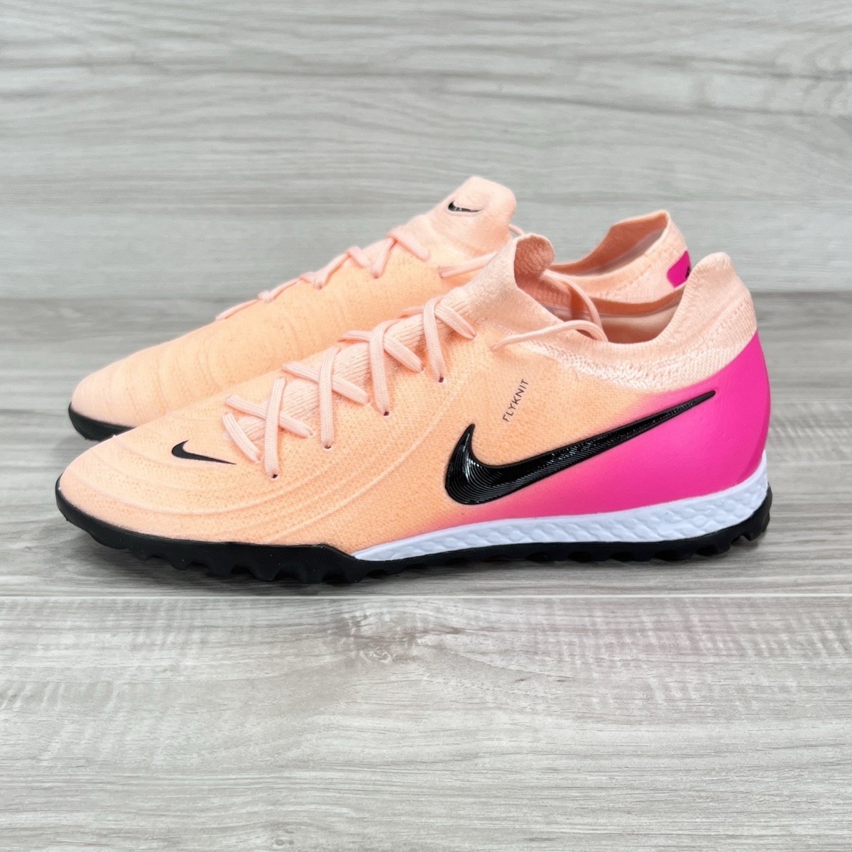 Nike Phantom GX 2 Pro Turf Soccer Shoes Men 6 / Women 7.5 Crimson