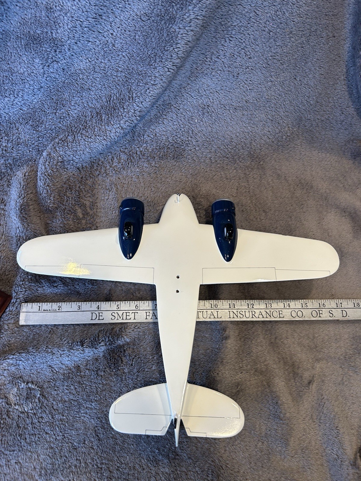 Cessna T-50 Song Bird Sky King TV Show N53378 Desk Top Model 1/32 SC Airplane