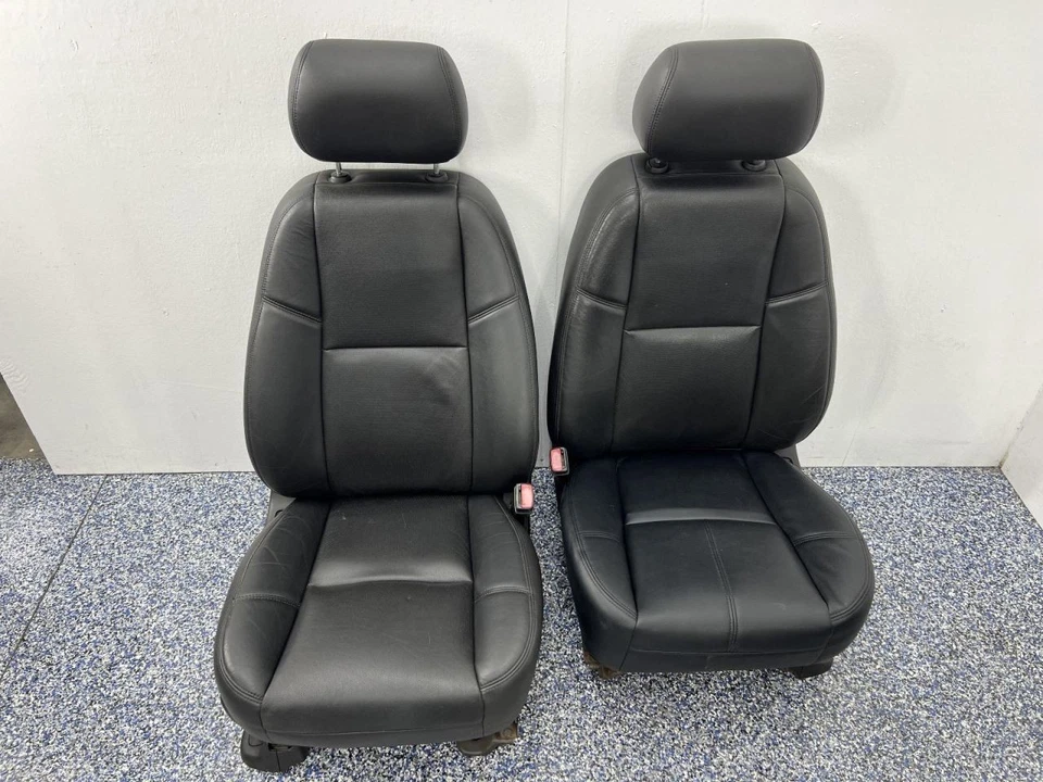 2014 GMC Sierra 3500HD Denali Pickup Front Rear Black Leather Seats 4dr904200 Foto 3 de 4