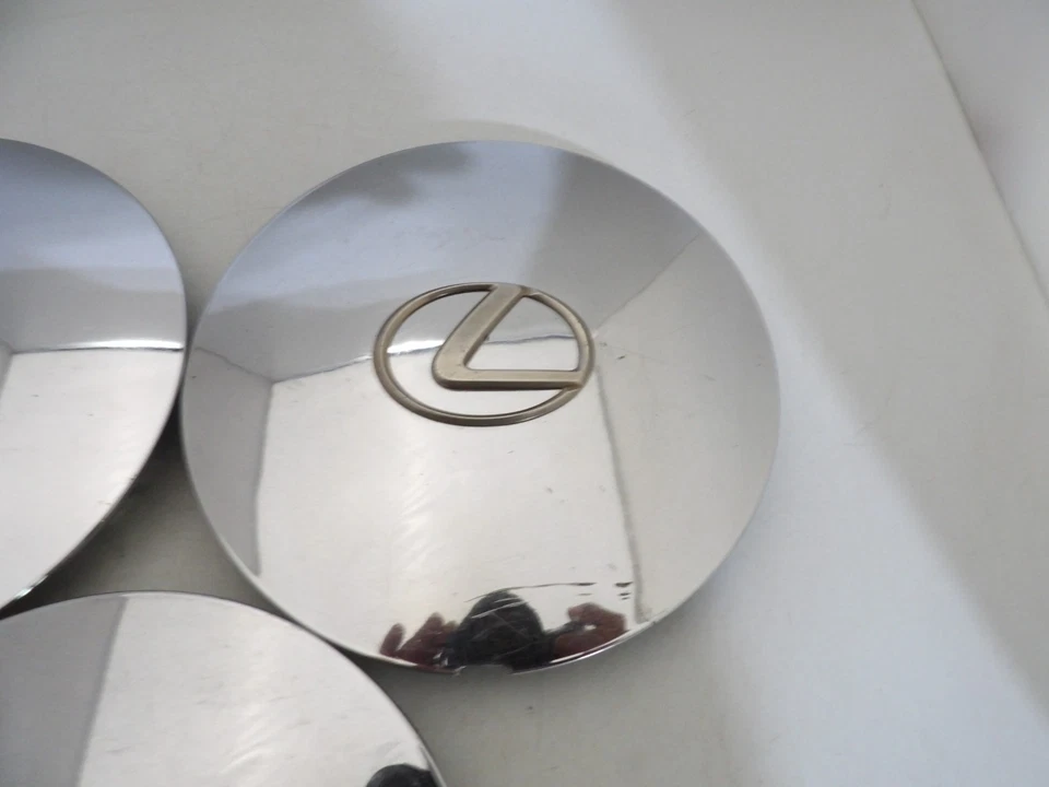 Set of 3 1993 1994 LEXUS LS400 Chrome After market Center Caps - Image 3 of 4