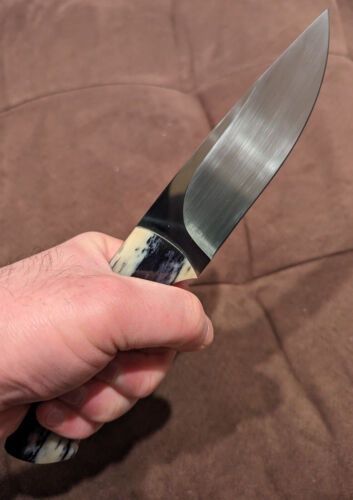 Lieben van der Sandt Custom Knife Hunter Giraffe Bone South African Maker - Picture 2 of 7