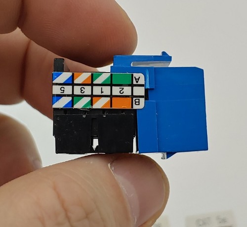 Leviton 5G108-BW5, Gigamax Cat5e Keystone Insert Connector, 3 White 1 Blue (Lot) - Picture 3 of 9