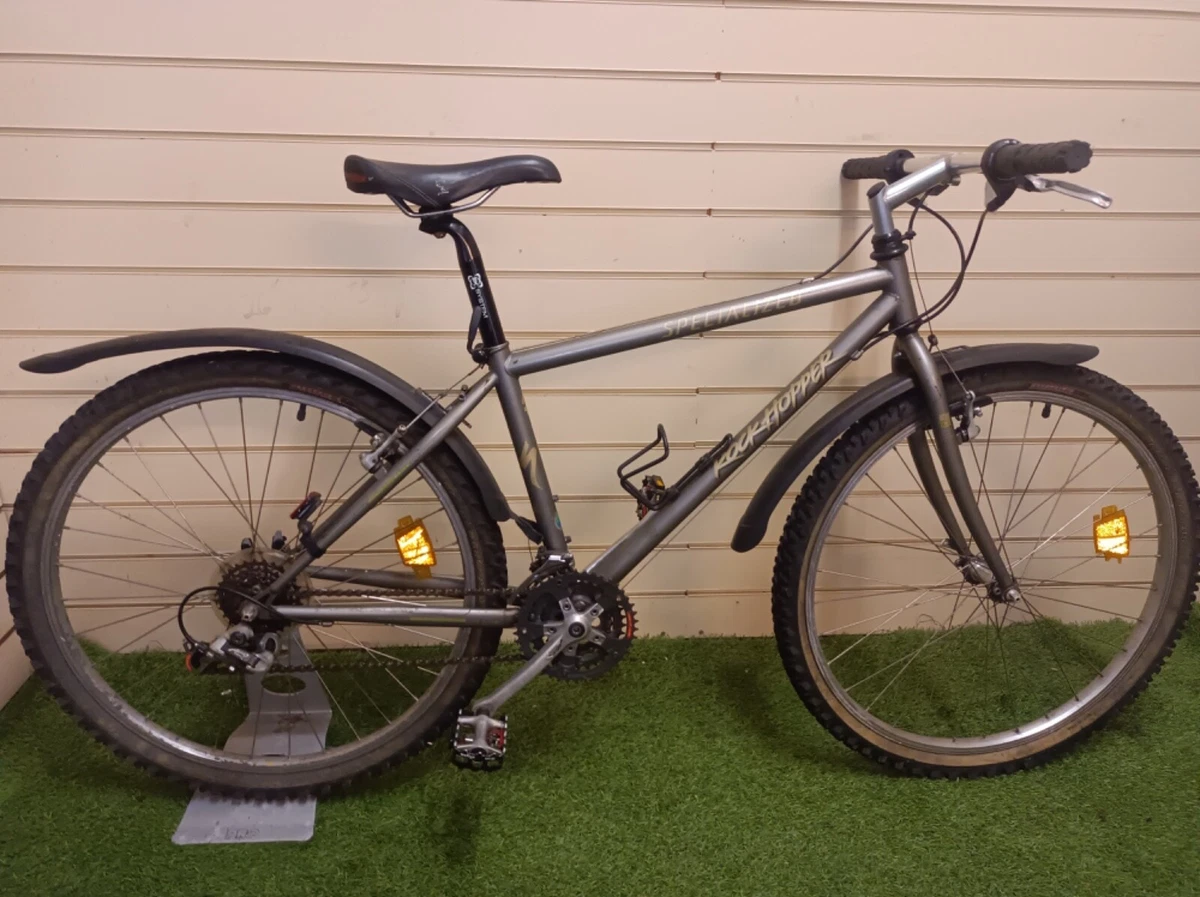 Retro specialized rockhopper 16 frame 18 gears 26 wheels