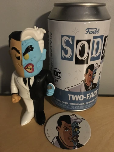Funko Soda Two-Face from Batman Hot Topic Expo 2022 Exclusive Common 1/11700
