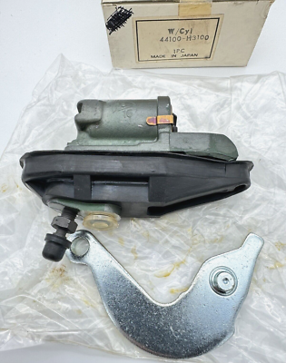 Datsun 1200 Rear Brake Wheel Cylinder 44100-H3100 13/16