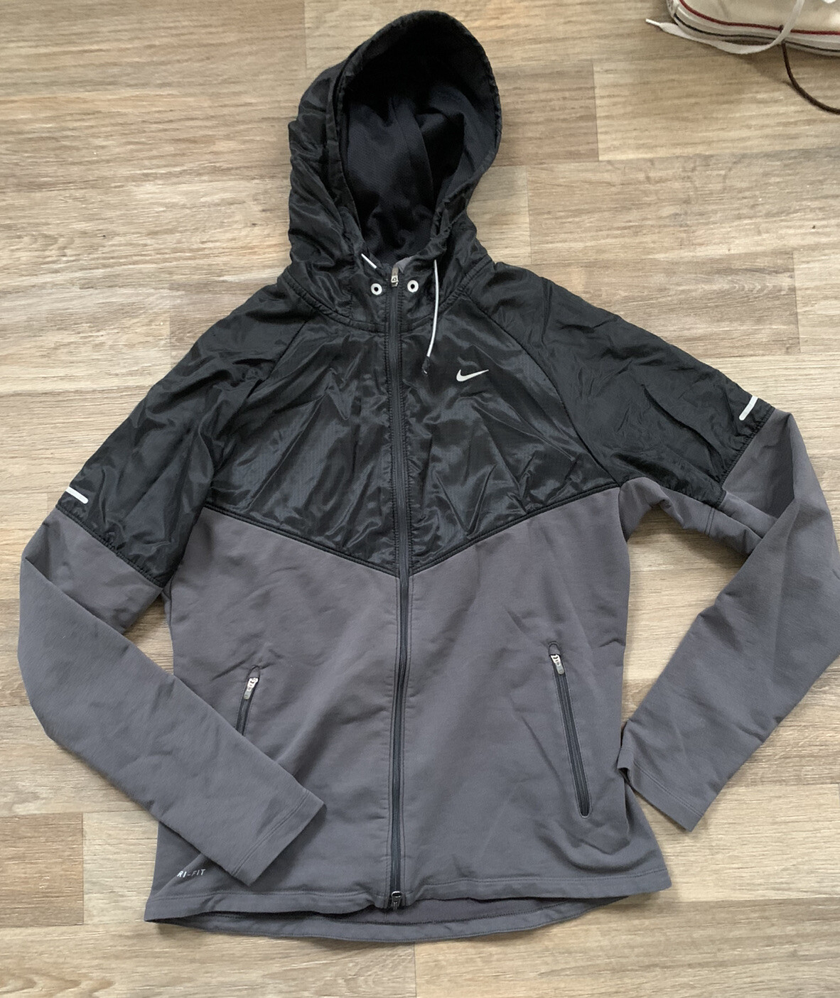 dri fit windbreaker