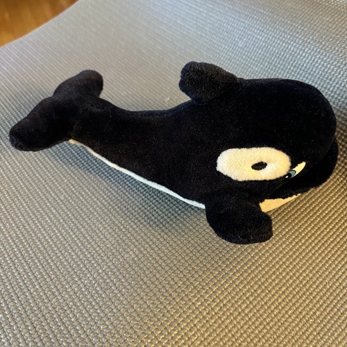 FREE WILLY WHALE Plush Creations Dakin 1995 Stuffed Animal Orca 11” smoke free - Picture 6 of 9