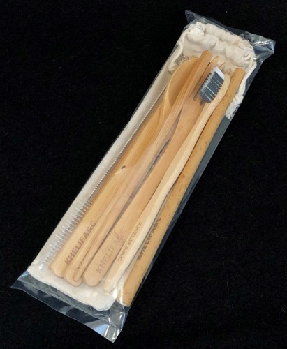 KHELIF A&C Wiederverwendbares Holz Utensilien Besteck Set Neu Ungeöffnet Zahnbürste & Strohhalm - Bild 1 von 4