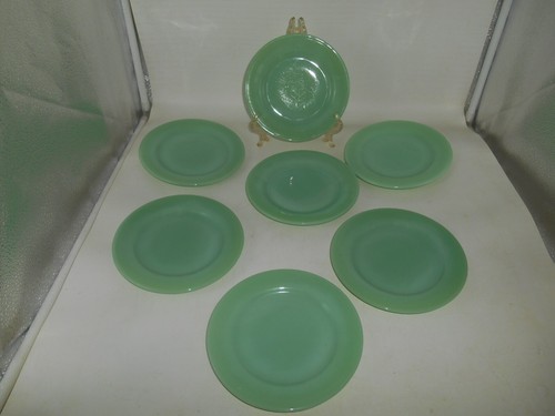 Set of 7 Fire King Jadeite Restaurant Ware 6.75" Bread & Butter Plates