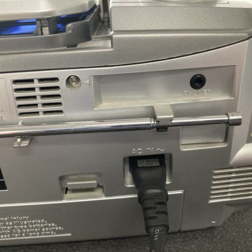 JVC RC-BX33 SL STEREO, CD, CASSETTE PLAYER W/REMOTE **PLEASE READ DESCRIPTION** - Picture 10 of 18