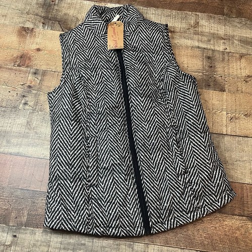 Red Camel | NEW Women's Black Cream Heritage Print Pockets Quilted Vest Sz S