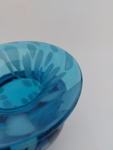 Vintage Mdina Glass Vase, Blue & White- 12.5cm Tall - Picture 3 of 10