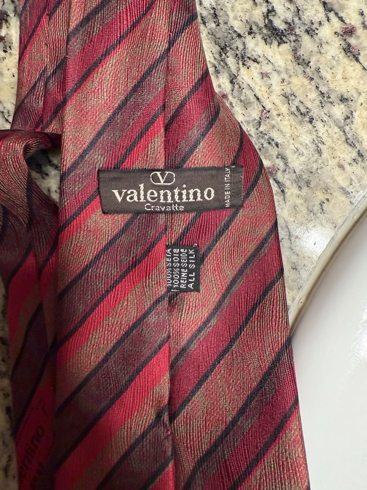 Valentino Men's Silk Tie Burgundy Red Striped Tie Luxury Italian Valentino Foto 2 de 4