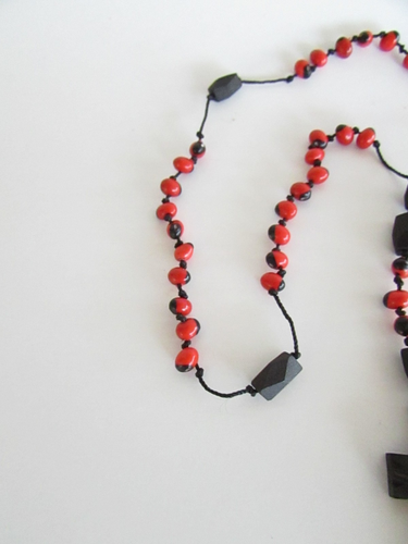 Rosario Azabache con Cuentas Peonias / Jet Stone Rosary with hand carved Cross - Picture 5 of 12
