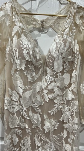 $1365 MORILEEMADELINE GARDNER Sample Wedding Dress Size 12 - Picture 18 of 23