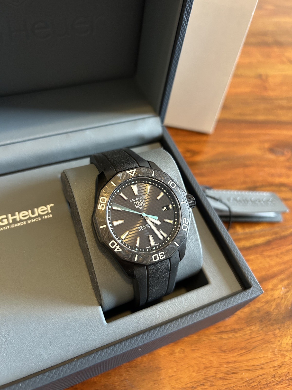 Stunning Mens Tag Heuer Aquaracer Professional 200 Solargraph WPB1112.FT6199 :)