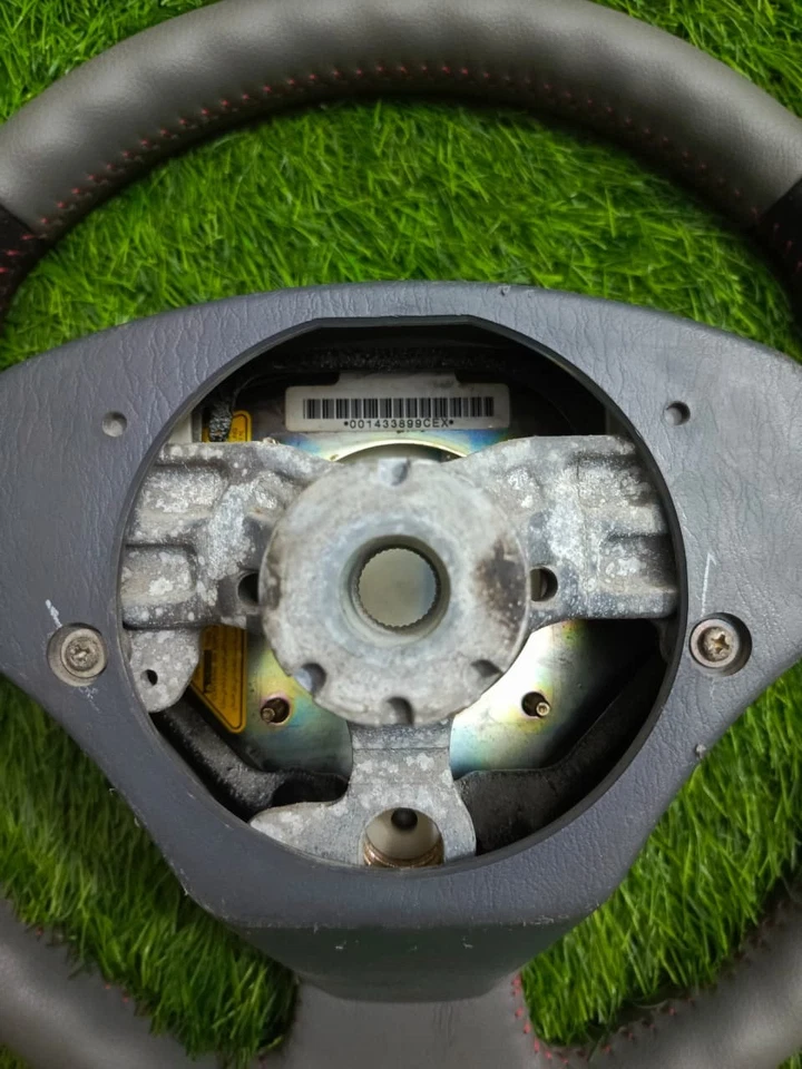 Volante Toyota Supra MK4 JZA80 BZ Touring, AE111 GT puntada blanca OEM Foto 4 de 4