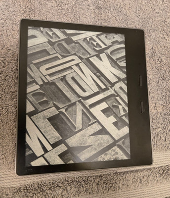 Kindle Oasis 10th Gen 8GB 7inch - Waterproof  - Gray- Tested