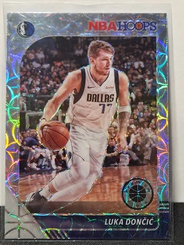 2019-20 NBA Hoops Premium Stock Silver Scope LUKA DONCIC #39 Mavericks