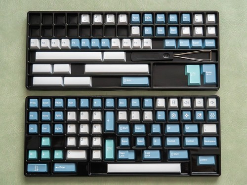 Clavier mécanique custom sans fil blanc/bleu brown switches RGB - Afbeelding 2 van 6