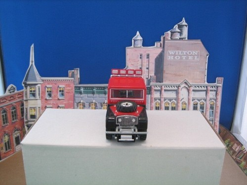 Land Rover, 1948, diecast 1/43 scale model car. - Picture 3 of 9