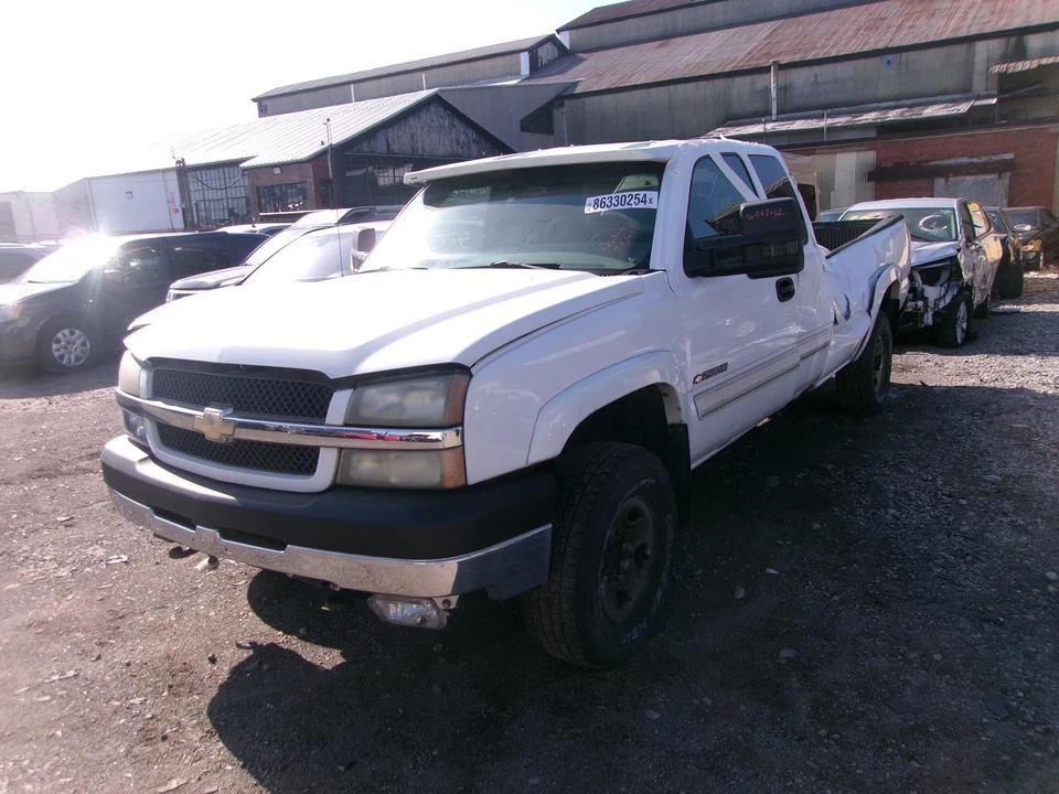 Used Front Right Door fits: 2004 Chevrolet Silverado 2500 pickup classic style c - Image 2 of 4