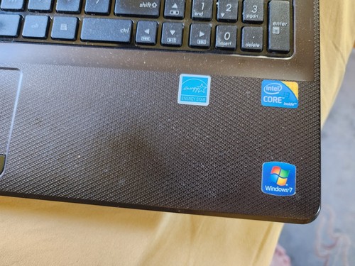 ASUS K52F Laptop Intel Core i3-M370 @ 2.40 Ghz, 4.0 GB RAM 64 bit sistema operativo - Foto 4 di 7