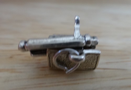 Dije de máquina de escribir móvil antigua de plata esterlina 3D 16x15 mm - Imagen 4 de 10