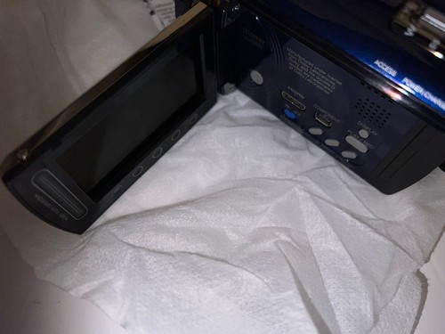 JVC GZ-HD300AU HD VIDEO PLUS20X OPTICAL ZOOM Full HD And Extras! New, Never Used - Picture 5 of 11