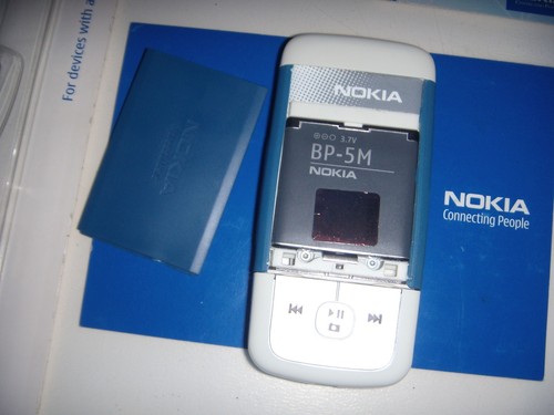 NOKIA 5700 BLUE LIMITED EDITION UNIQUE ORIGINAL + ORIGINAL ACCESSORIES - Picture 7 of 11