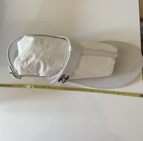 NIB CHANEL Slingback Thong Sandals White Leather Turn Lock CC Logo EU 39.5 US 9 - Picture 9 of 9