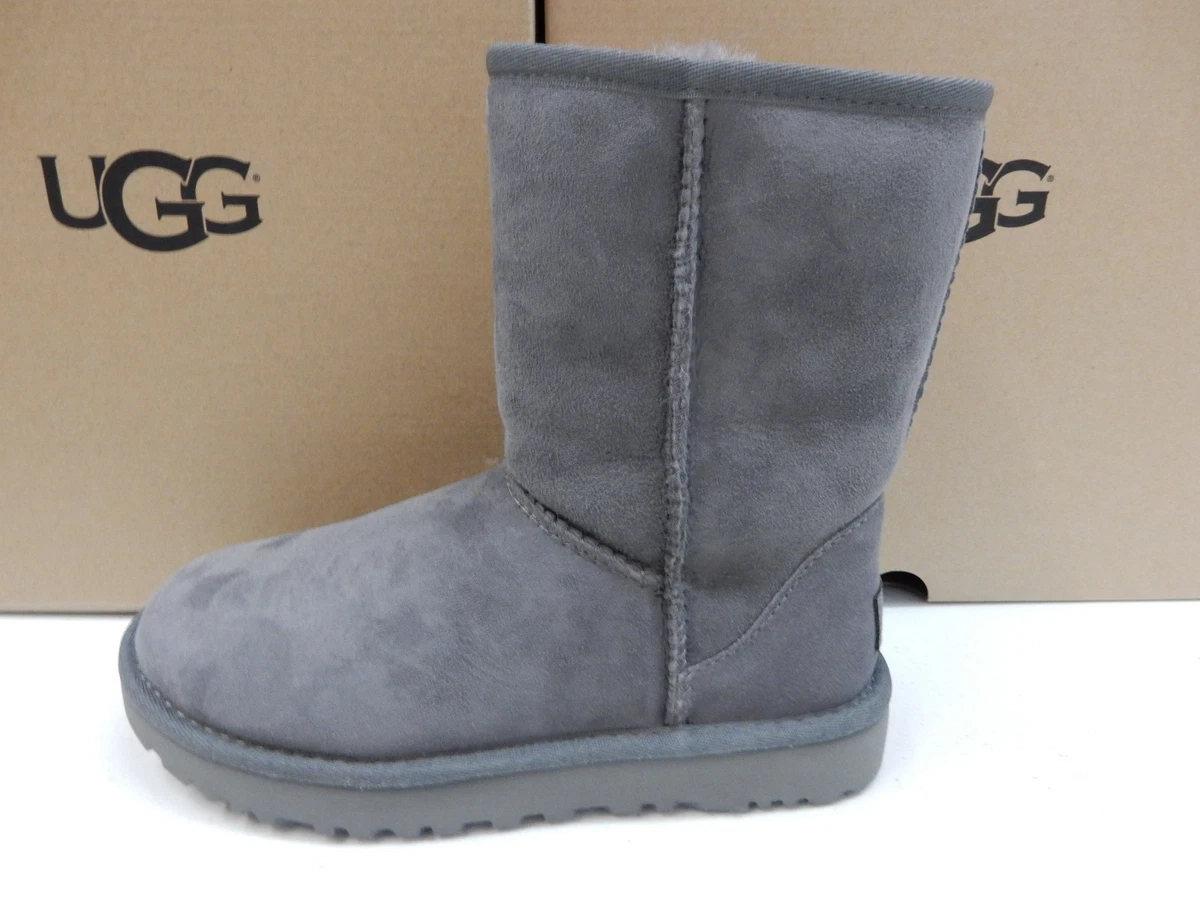 UGG Womens Classic Short II Grey 6